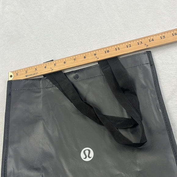 NWOT Lululemon Reusable Black & White Large Shopping Bags - Picture 4 of 4